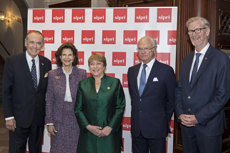 Ambassador Jan Eliasson, Chair of the SIPRI Governing Board, Her Majesty Queen Silvia, HE Michelle Bachelet, United Nations High Commissioner for Human Rights, His Majesty Carl XVI Gustaf and Dan Smith, Director of SIPRI