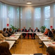 SIPRI hosts Yemen’s Minister of Foreign Affairs